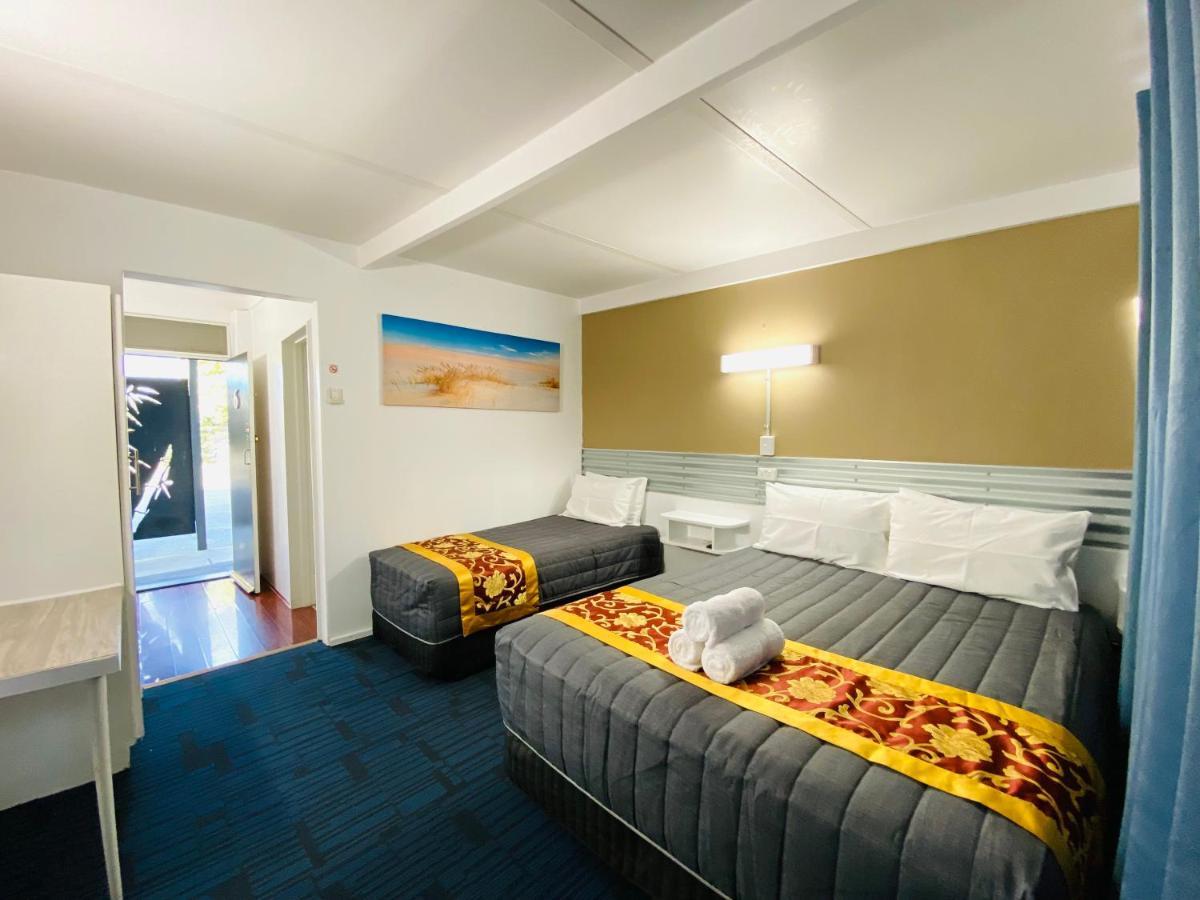 Mid Valley Motel Моруэлл Экстерьер фото