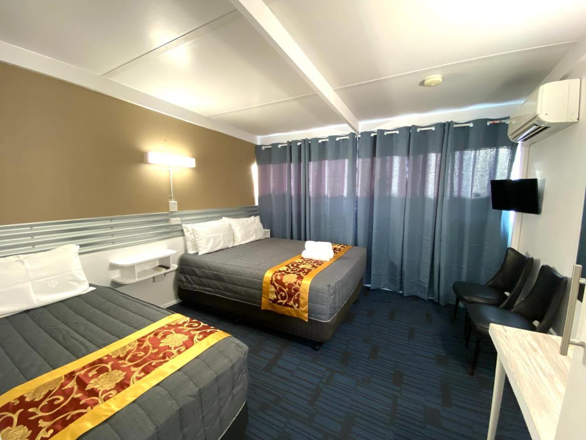 Mid Valley Motel Моруэлл Экстерьер фото