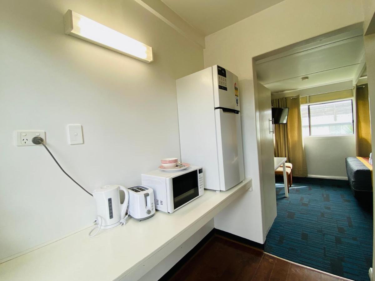 Mid Valley Motel Моруэлл Экстерьер фото