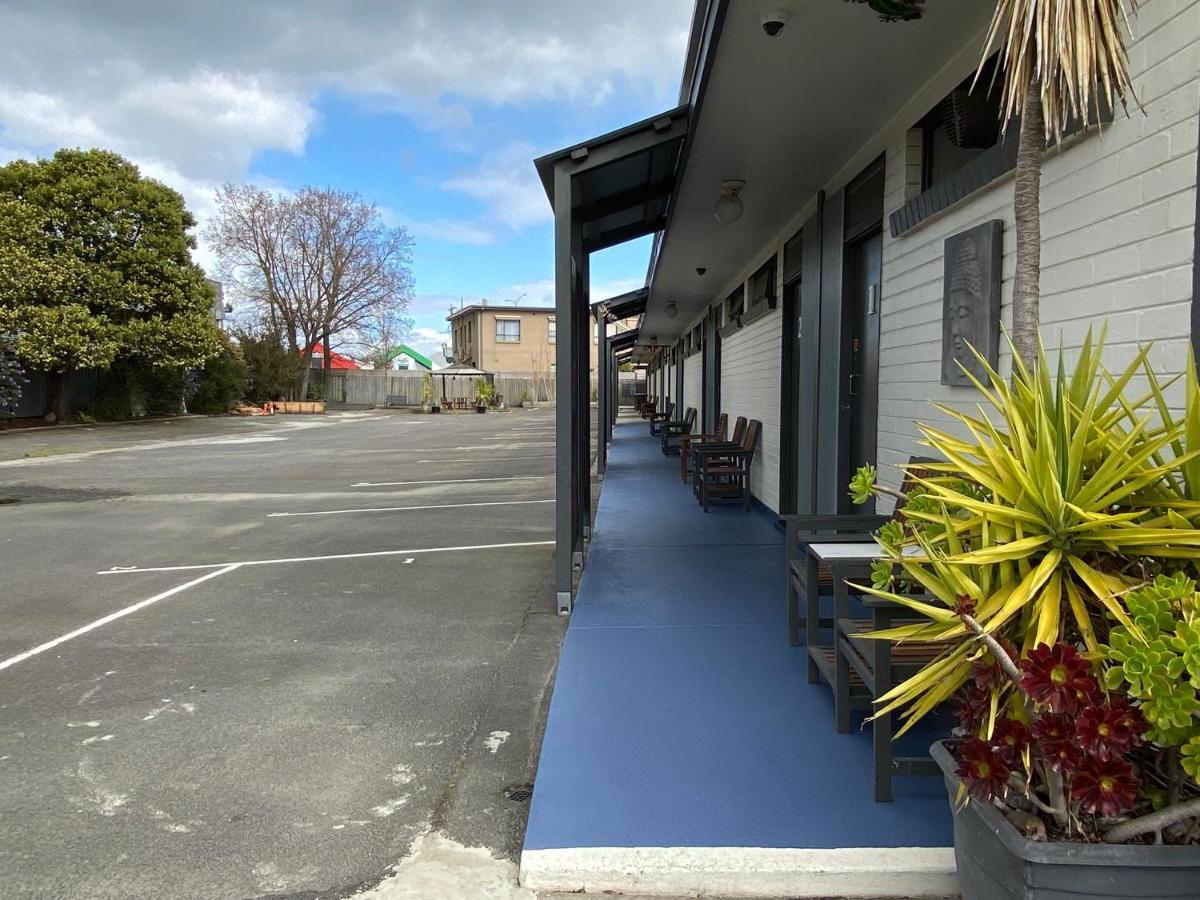 Mid Valley Motel Моруэлл Экстерьер фото