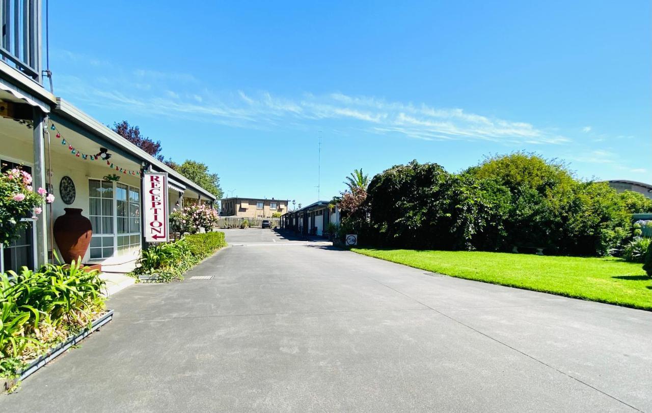 Mid Valley Motel Моруэлл Экстерьер фото