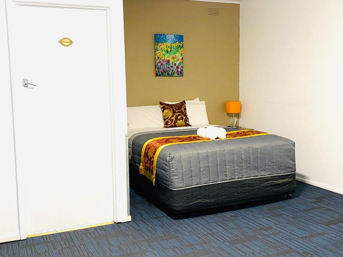 Mid Valley Motel Моруэлл Экстерьер фото