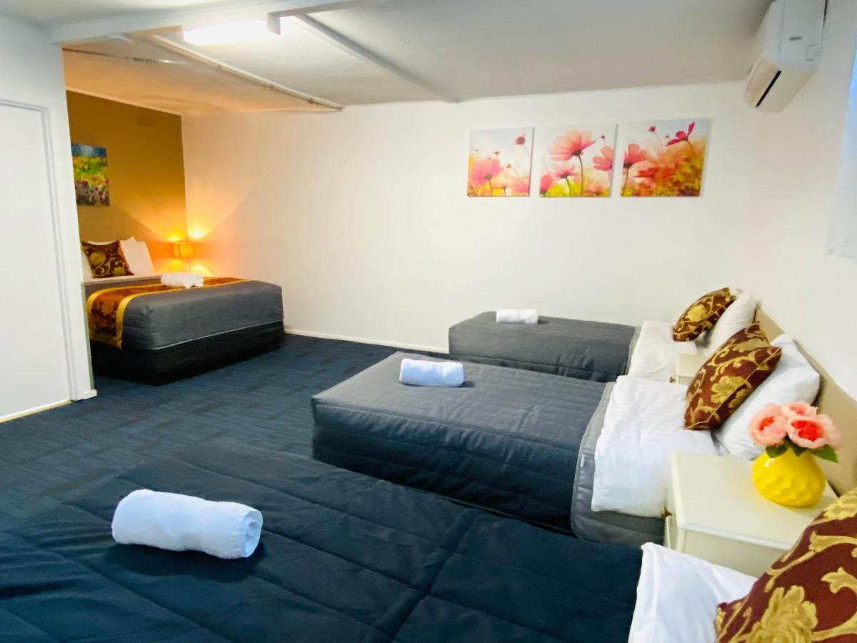 Mid Valley Motel Моруэлл Экстерьер фото